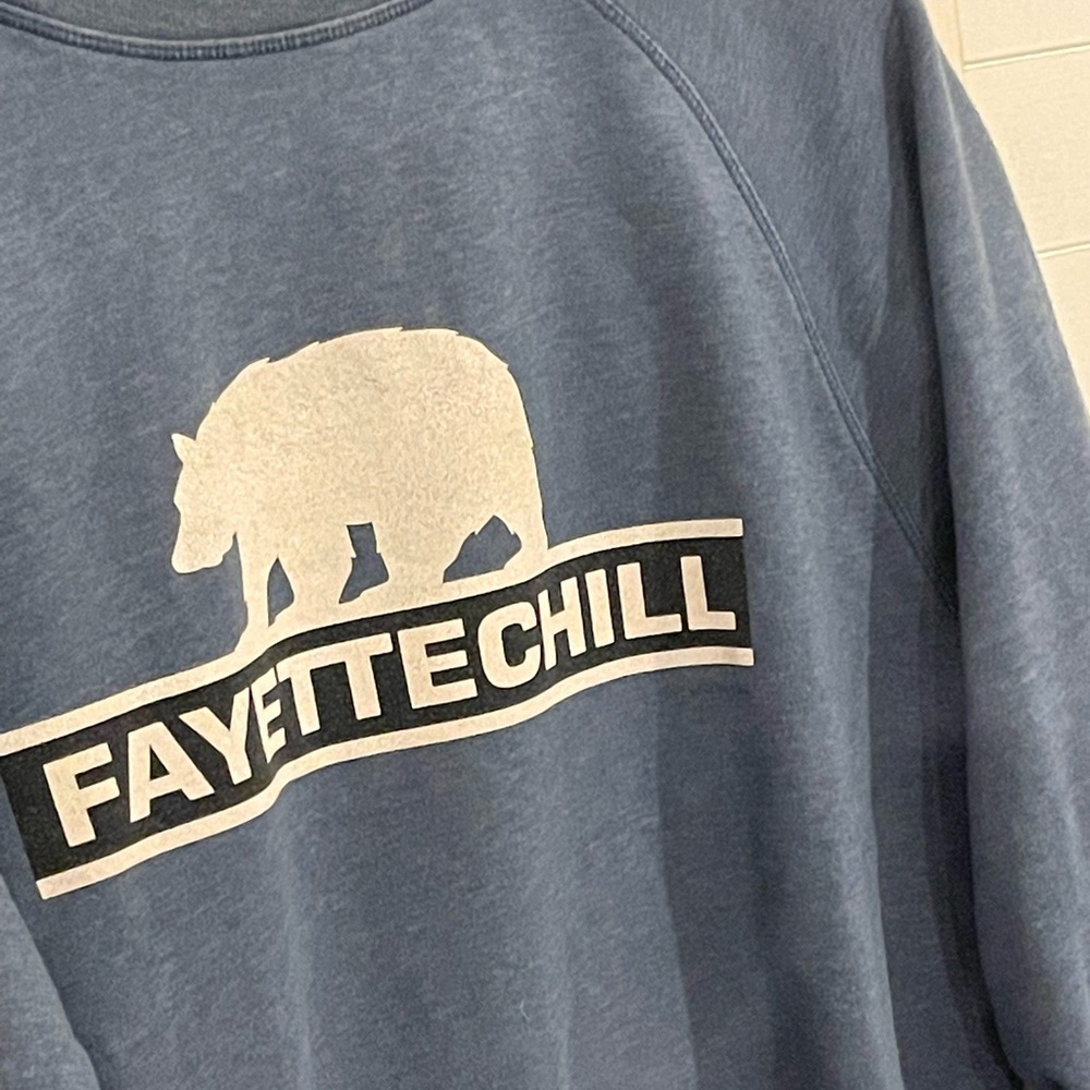 Sweatshirt